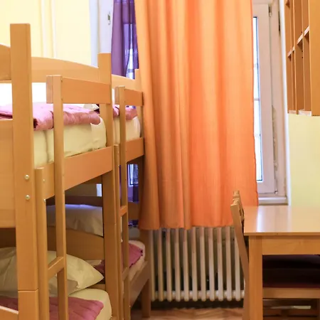 Budget Jelica Auberge de jeunesse