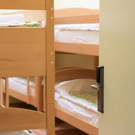 Budget Jelica Auberge de jeunesse *